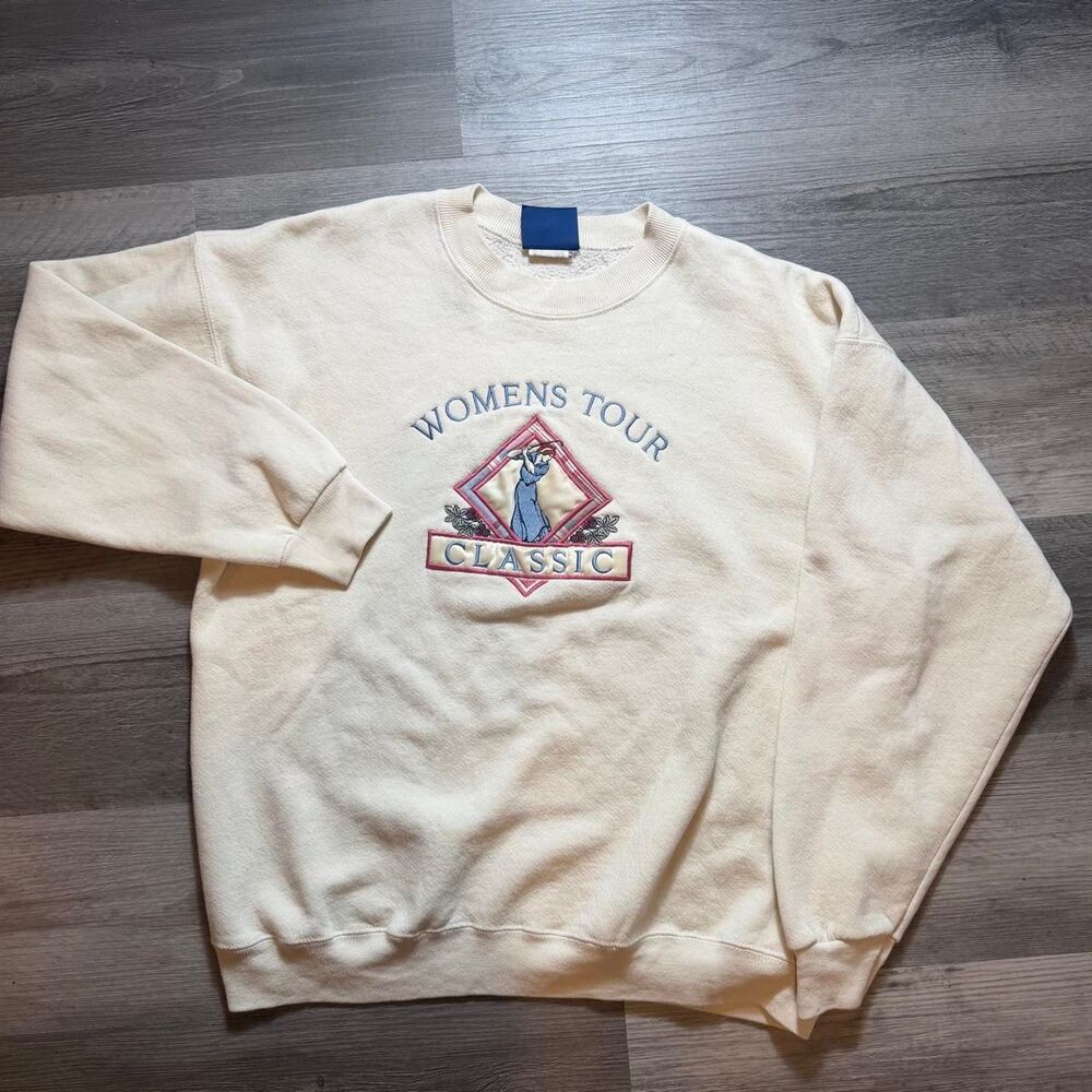 Unbranded Women's Cream and White Sweatshirt